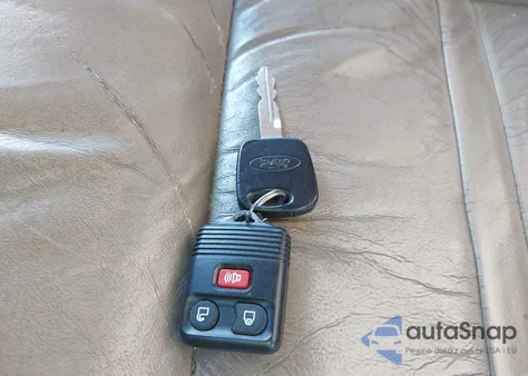 2001 Ford Excursion Limited z USA, uszkodzony, nr VIN 1FMNU43S31EA38904